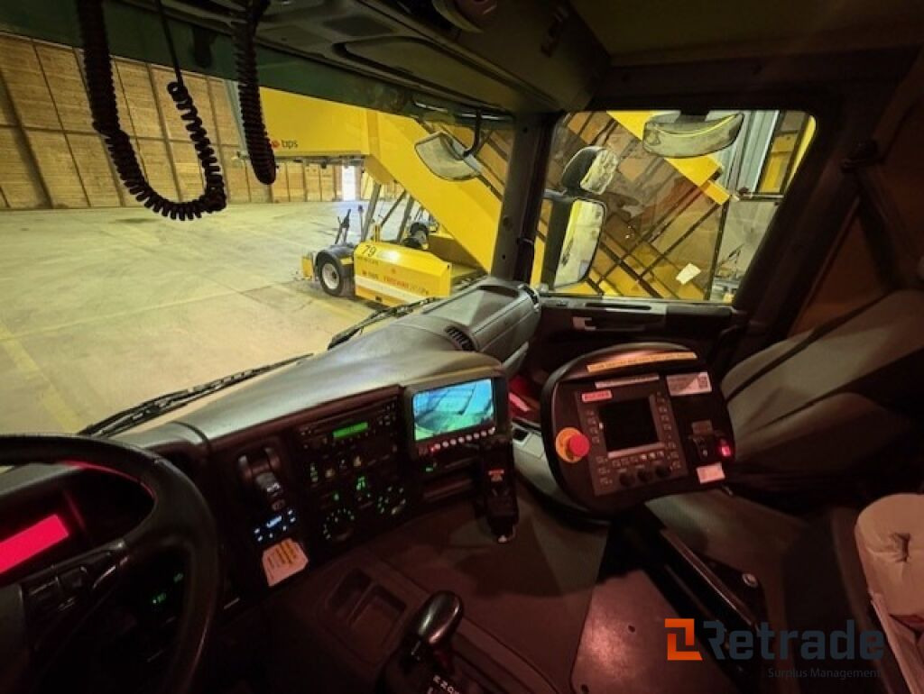 Benne à ordures ménagères Glykol suger - Scania P310 med Bucher STKF 9500 på bygg!: photos 8