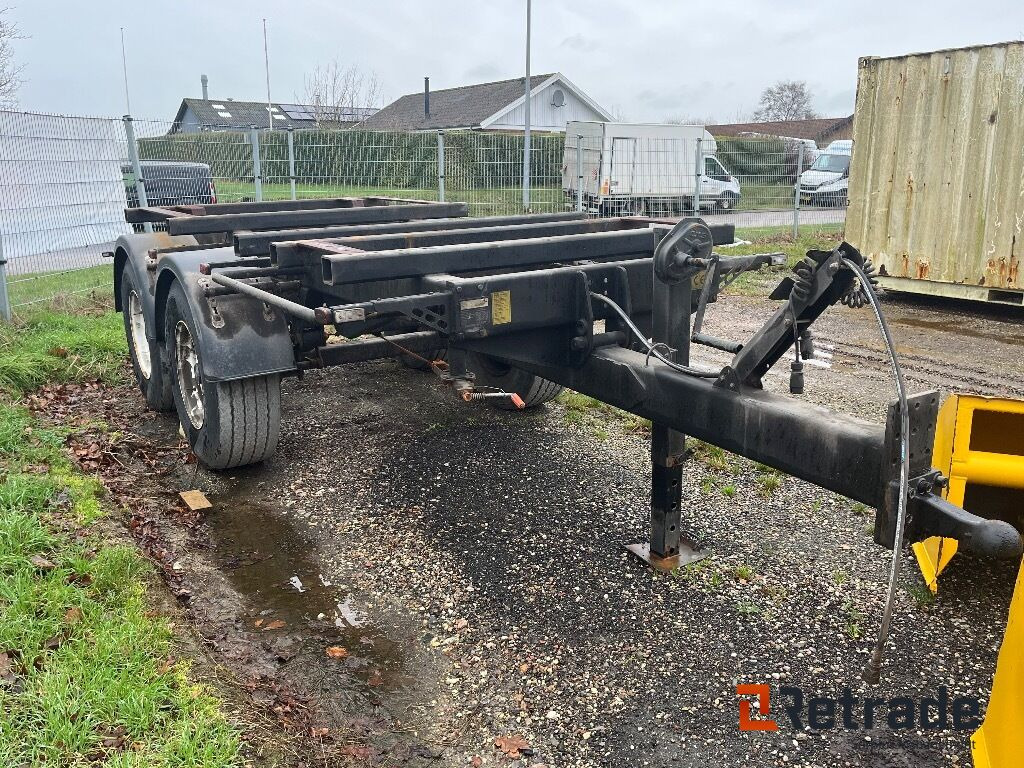 HUMMEL traktortrailer totalvægt 17.450 kg. Egenvægt 2.450 kg. - Remorque châssis: photos 2 HUMMEL traktortrailer totalvægt 17.450 kg. Egenvægt 2.450 kg. - Remorque châssis: photos 2