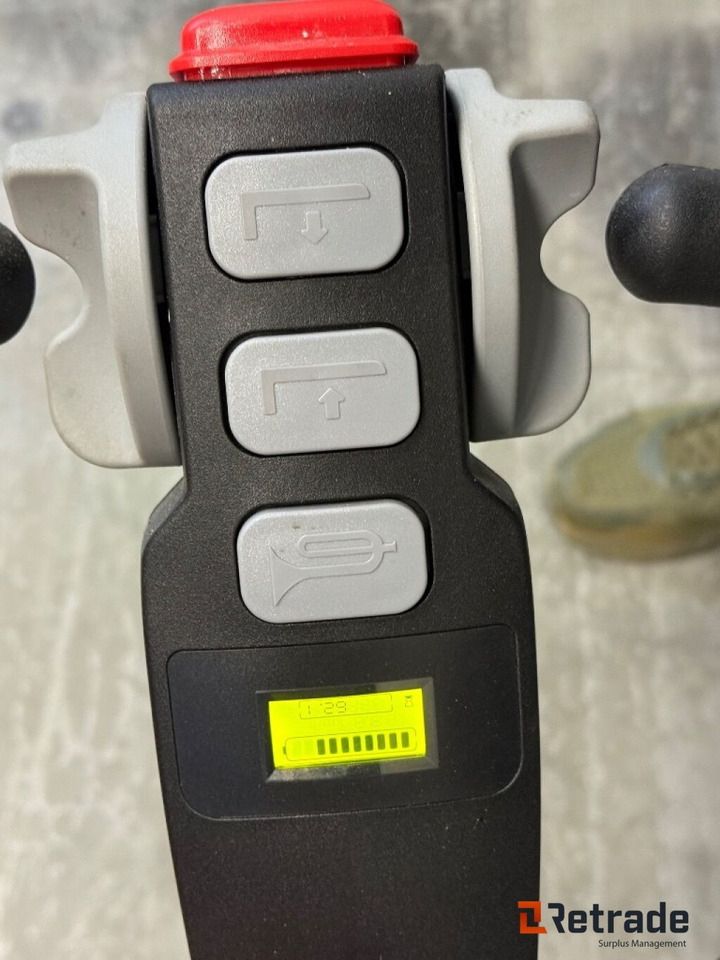 Hangcha A12 elektrisk pallestabler - L'équipement de construction: photos 4 Hangcha A12 elektrisk pallestabler - L'équipement de construction: photos 4