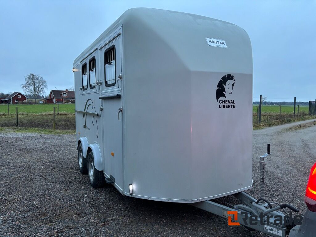 Hästtransport 3 hästars med Fronturlastning , combi ramp, stor sadelkammare - Van chevaux: photos 5 Hästtransport 3 hästars med Fronturlastning , combi ramp, stor sadelkammare - Van chevaux: photos 5