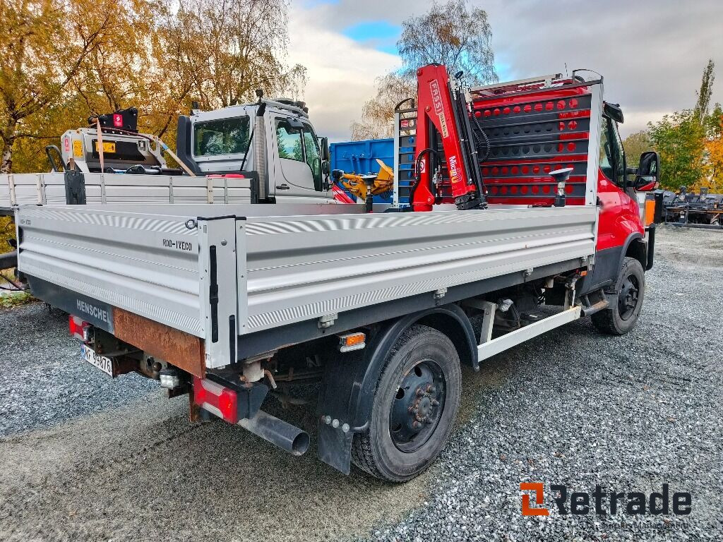 IVECO Daily 70W, 4X4 Tipp og Kran - Utilitaire benne: photos 3 IVECO Daily 70W, 4X4 Tipp og Kran - Utilitaire benne: photos 3