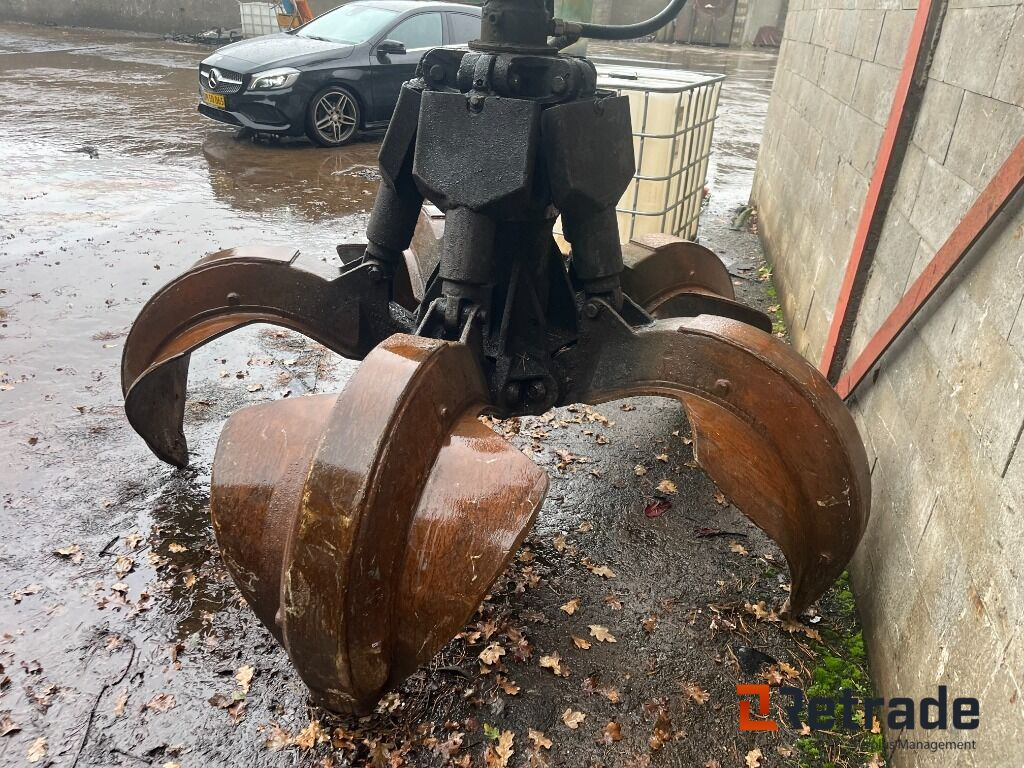 Knusnings- og sorteringsudstyr FUCHS MHL 320 - Skrot sorteringskran - Pelle de manutention: photos 4 Knusnings- og sorteringsudstyr FUCHS MHL 320 - Skrot sorteringskran - Pelle de manutention: photos 4