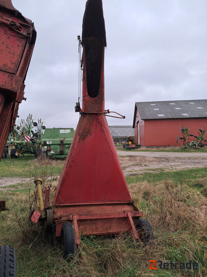 Grønthøster Taarup DM 1500 - Machine agricole: photos 4 Grønthøster Taarup DM 1500 - Machine agricole: photos 4