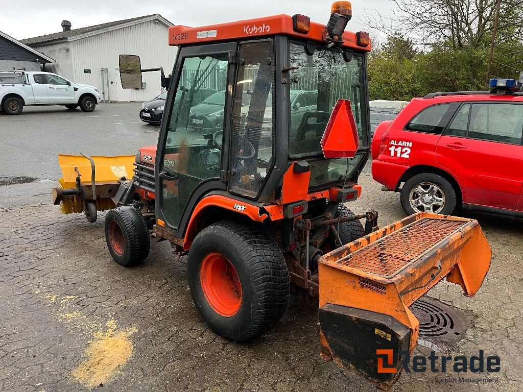 Traktor Kubota B2100 4WD - Machine agricole: photos 4 Traktor Kubota B2100 4WD - Machine agricole: photos 4
