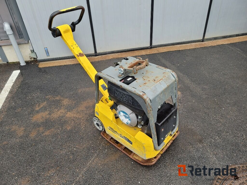 Markvibrator vibroplatta Wacker Neuson DPU3050He e-starter - L'équipement de construction: photos 3 Markvibrator vibroplatta Wacker Neuson DPU3050He e-starter - L'équipement de construction: photos 3