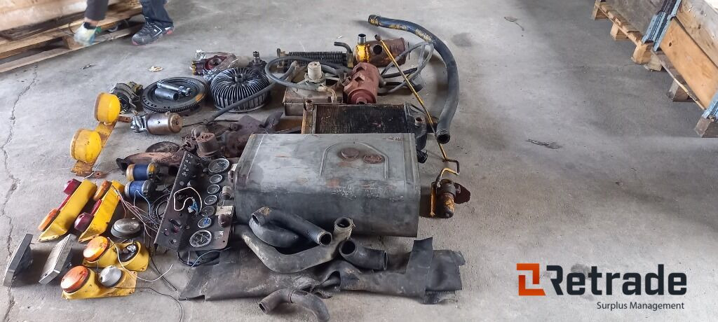 Traktor MF 50 Reservedele. - Pièces de rechange pour Tracteur agricole: photos 3 Traktor MF 50 Reservedele. - Pièces de rechange pour Tracteur agricole: photos 3