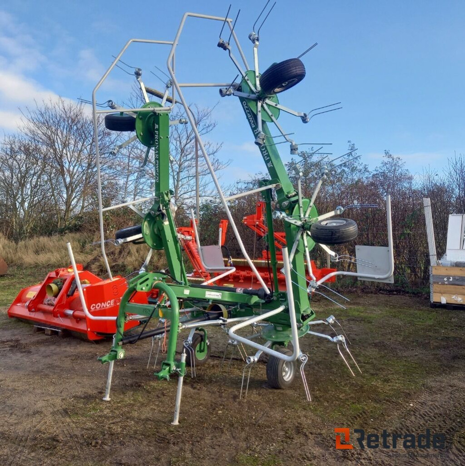 Pronar PWP770 vender/spreder på 7,7m - Faneuse: photos 1 Pronar PWP770 vender/spreder på 7,7m - Faneuse: photos 1