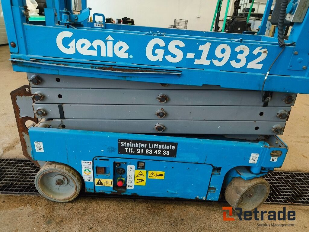 Sakselift Genie GS-1932 - Nacelle ciseaux: photos 5 Sakselift Genie GS-1932 - Nacelle ciseaux: photos 5