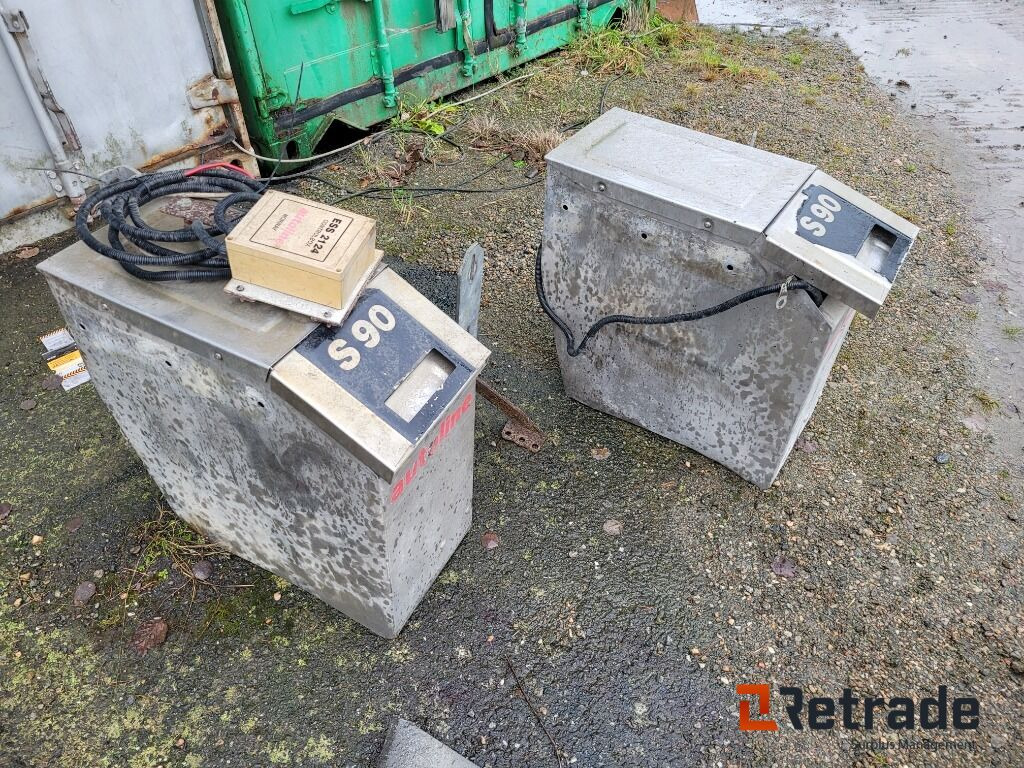 Sandspridare för lastbil Autoline S90 - L'équipement de construction: photos 1 Sandspridare för lastbil Autoline S90 - L'équipement de construction: photos 1