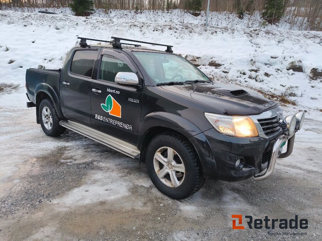 TOYOTA Hilux 4WD - Voiture: photos 3 TOYOTA Hilux 4WD - Voiture: photos 3