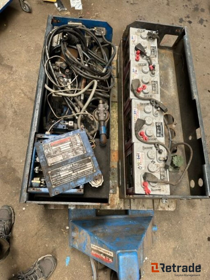 Upright Sax Platform 10 meter / Scissor platform 10 meters - Nacelle ciseaux: photos 4 Upright Sax Platform 10 meter / Scissor platform 10 meters - Nacelle ciseaux: photos 4