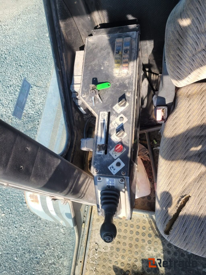 Väghyvel HBM-NOBAS BG 110 T-4 - Niveleuse: photos 5 Väghyvel HBM-NOBAS BG 110 T-4 - Niveleuse: photos 5