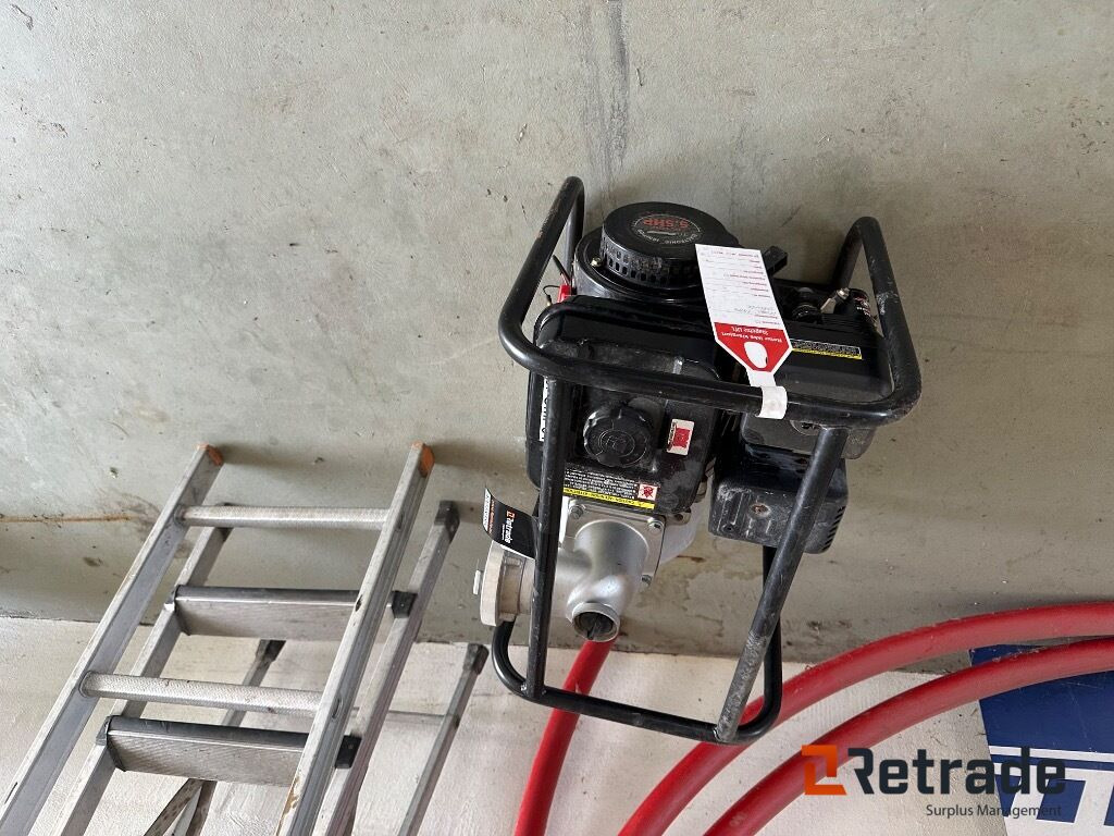 Vand pumpe med egen motor - Pompe à eau: photos 4 Vand pumpe med egen motor - Pompe à eau: photos 4