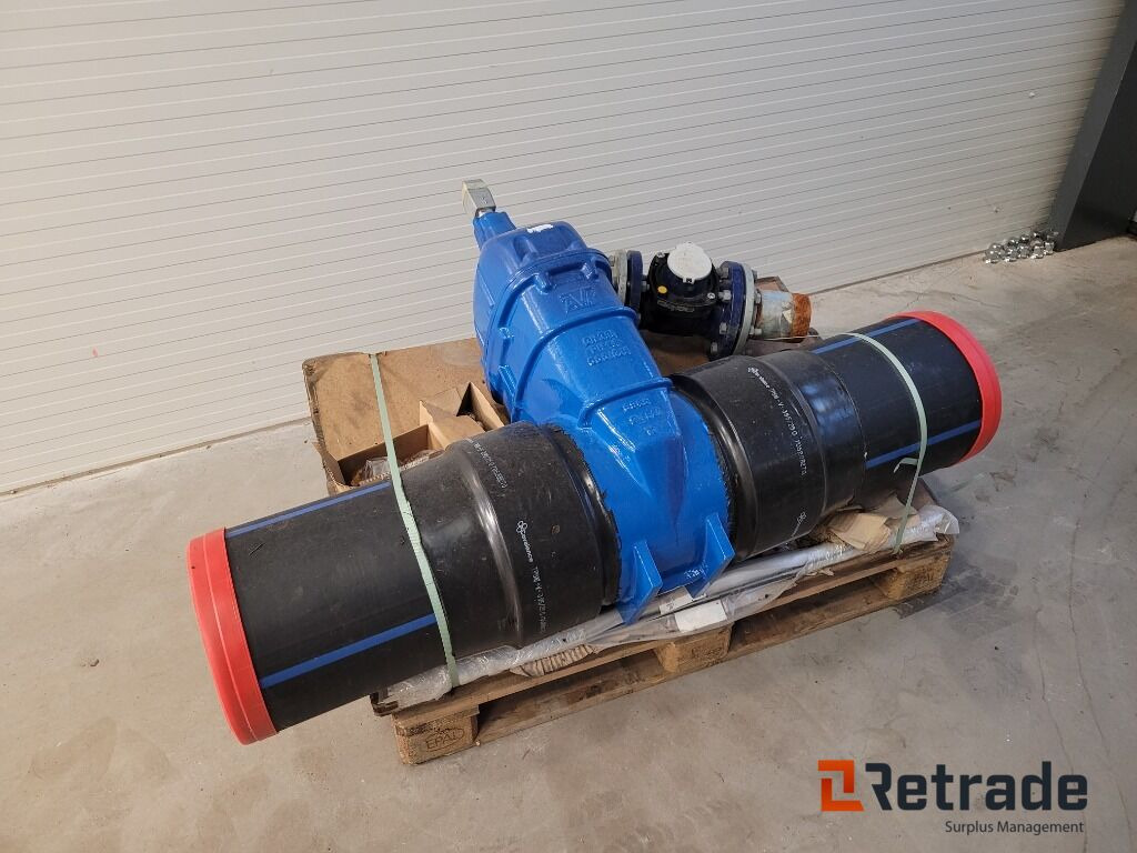 Vattenventil Slussventil AVK helt ny + Vattenmätare - Outil/ Équipement: photos 1 Vattenventil Slussventil AVK helt ny + Vattenmätare - Outil/ Équipement: photos 1