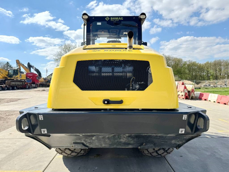 Bomag BW213D-5 - New / 2023 Model - Compacteur: photos 4 Bomag BW213D-5 - New / 2023 Model - Compacteur: photos 4