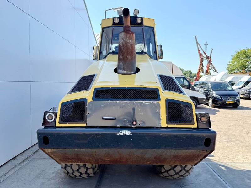Bomag BW213DH-4 - EVIB/BVC / German Machine / Airco - Compacteur: photos 4 Bomag BW213DH-4 - EVIB/BVC / German Machine / Airco - Compacteur: photos 4