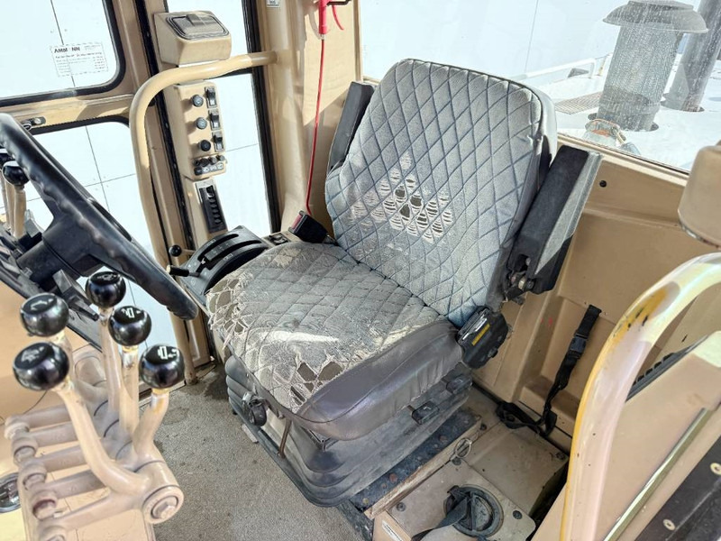 Niveleuse Cat 120H - CE Certified / Brand New Tyres!: photos 6 Niveleuse Cat 120H - CE Certified / Brand New Tyres!: photos 6