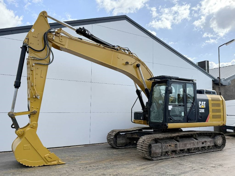 Cat 320EL - New Original Bucket / German Machine - Pelle sur chenille: photos 2 Cat 320EL - New Original Bucket / German Machine - Pelle sur chenille: photos 2