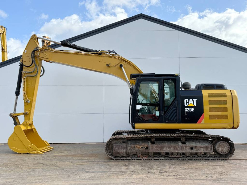 Cat 320EL - New Original Bucket / German Machine - Pelle sur chenille: photos 1 Cat 320EL - New Original Bucket / German Machine - Pelle sur chenille: photos 1