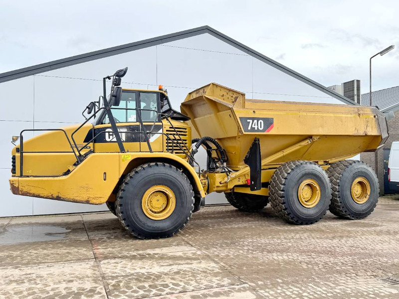 Cat 740 - Automatic Greasing / Airco - Tombereau articulé: photos 1 Cat 740 - Automatic Greasing / Airco - Tombereau articulé: photos 1