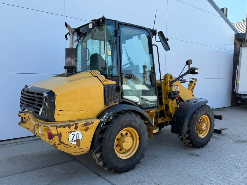 Cat 906H - Automatic Greasing / Quick Coupler - Chargeuse sur pneus: photos 5 Cat 906H - Automatic Greasing / Quick Coupler - Chargeuse sur pneus: photos 5