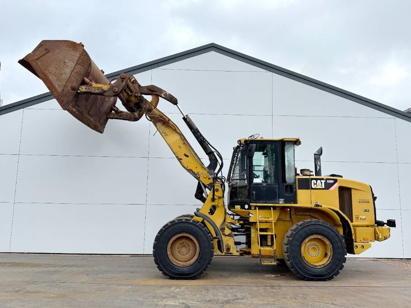 Cat 930H - New Tires / High-tip Bucket / Auto Greasing - Chargeuse sur pneus: photos 2 Cat 930H - New Tires / High-tip Bucket / Auto Greasing - Chargeuse sur pneus: photos 2