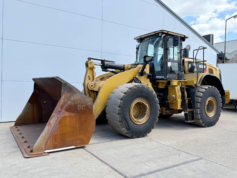 Cat 966M - German Machine / 3rd Function - Chargeuse sur pneus: photos 2 Cat 966M - German Machine / 3rd Function - Chargeuse sur pneus: photos 2