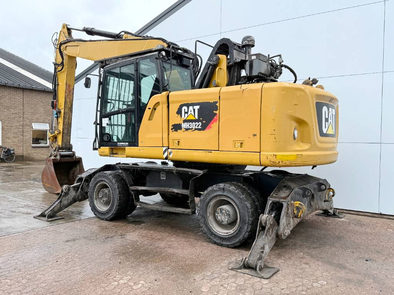Cat MH3022 HCR - German Machine / Triple Boom - Pelle de manutention: photos 3 Cat MH3022 HCR - German Machine / Triple Boom - Pelle de manutention: photos 3
