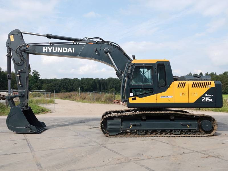 Hyundai R215L Smart Plus *2025 Model* - New / Unused - Pelle sur chenille: photos 1 Hyundai R215L Smart Plus *2025 Model* - New / Unused - Pelle sur chenille: photos 1
