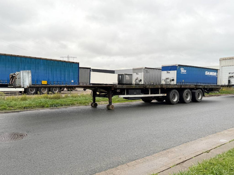 LAG O-3-39 01 - Dutch Trailer / 3 Axles / flatbed - Semi-remorque plateau: photos 1 LAG O-3-39 01 - Dutch Trailer / 3 Axles / flatbed - Semi-remorque plateau: photos 1