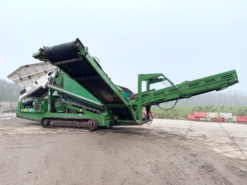 Powerscreen Warrior 1800 - Dutch Machine / Up to 600 Ton per H - Crible: photos 2 Powerscreen Warrior 1800 - Dutch Machine / Up to 600 Ton per H - Crible: photos 2