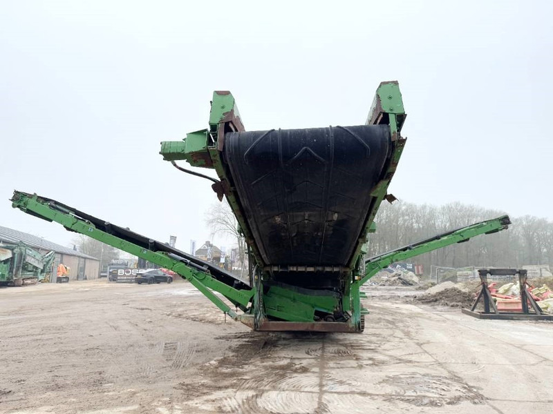 Powerscreen Warrior 1800 - Dutch Machine / Up to 600 Ton per H - Crible: photos 3 Powerscreen Warrior 1800 - Dutch Machine / Up to 600 Ton per H - Crible: photos 3