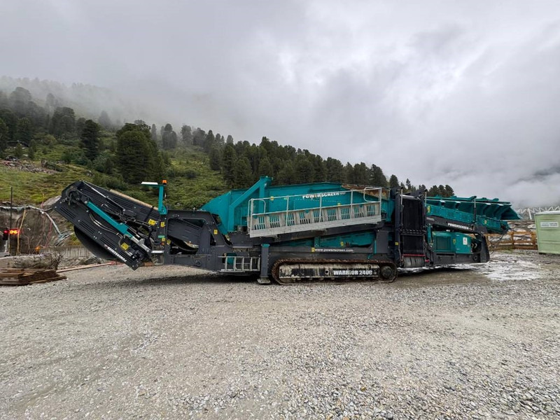 Powerscreen Warrior 2400 - Only 1000 Hours! Extra Conveyor - Crible: photos 5 Powerscreen Warrior 2400 - Only 1000 Hours! Extra Conveyor - Crible: photos 5