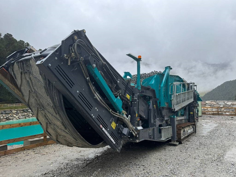 Powerscreen Warrior 2400 - Only 1000 Hours! Extra Conveyor - Crible: photos 4 Powerscreen Warrior 2400 - Only 1000 Hours! Extra Conveyor - Crible: photos 4