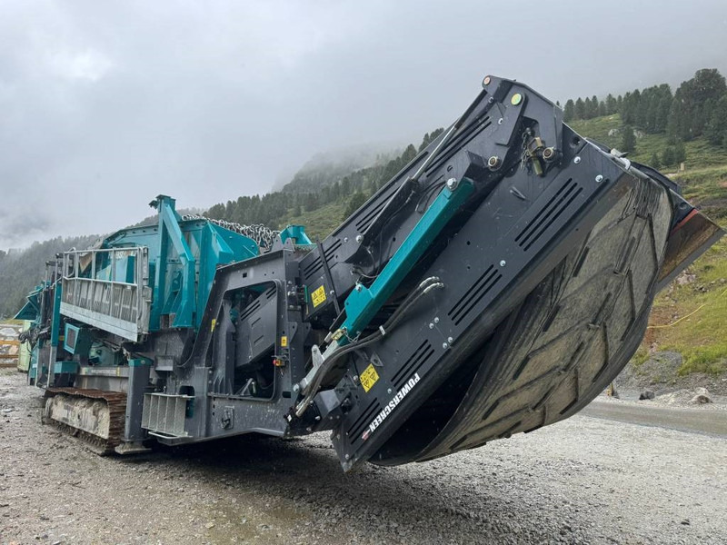 Powerscreen Warrior 2400 - Only 1000 Hours! Extra Conveyor - Crible: photos 3 Powerscreen Warrior 2400 - Only 1000 Hours! Extra Conveyor - Crible: photos 3