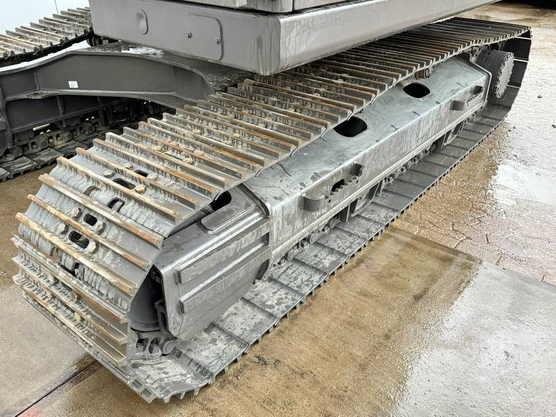 Pelle sur chenille neuf Volvo EC220D - NEW / UNUSED / 2025 Model: photos 13 Pelle sur chenille neuf Volvo EC220D - NEW / UNUSED / 2025 Model: photos 13