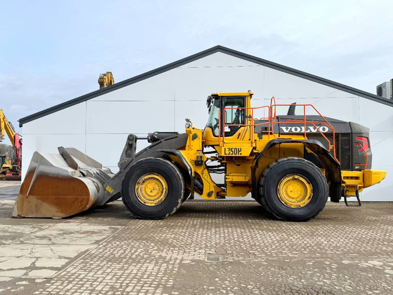 Volvo L350H - Dutch Machine / CDC Steering - Chargeuse sur pneus: photos 1 Volvo L350H - Dutch Machine / CDC Steering - Chargeuse sur pneus: photos 1