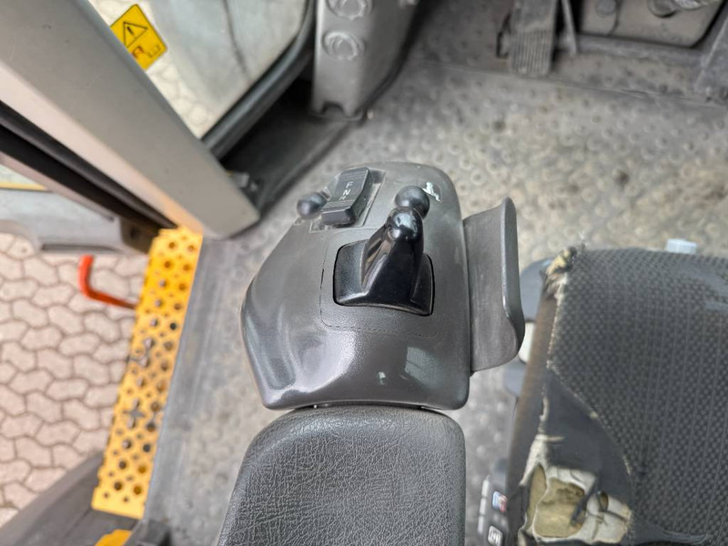 Chargeuse sur pneus Volvo L70H - German Machine / 3rd Function / CDC: photos 10