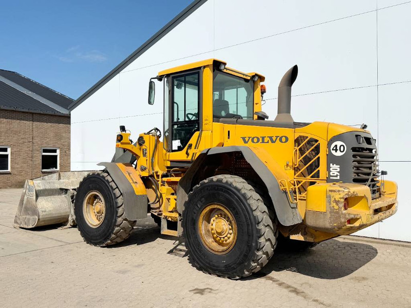 Volvo L90F - German Machine / 3rd Function / Auto Lube - Chargeuse sur pneus: photos 3 Volvo L90F - German Machine / 3rd Function / Auto Lube - Chargeuse sur pneus: photos 3