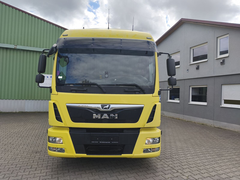 MAN TGL 8.220 Möbelkoffer 4x2 Euro 6 AHK Treppe (20) - Camion fourgon: photos 3 MAN TGL 8.220 Möbelkoffer 4x2 Euro 6 AHK Treppe (20) - Camion fourgon: photos 3