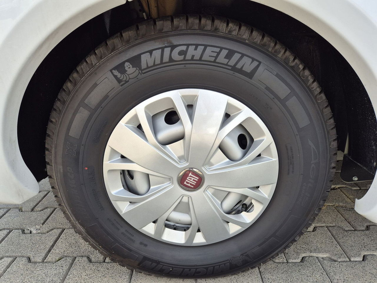 Camping-car intégral neuf Fiat H4109 Laika H4109: photos 16 Camping-car intégral neuf Fiat H4109 Laika H4109: photos 16