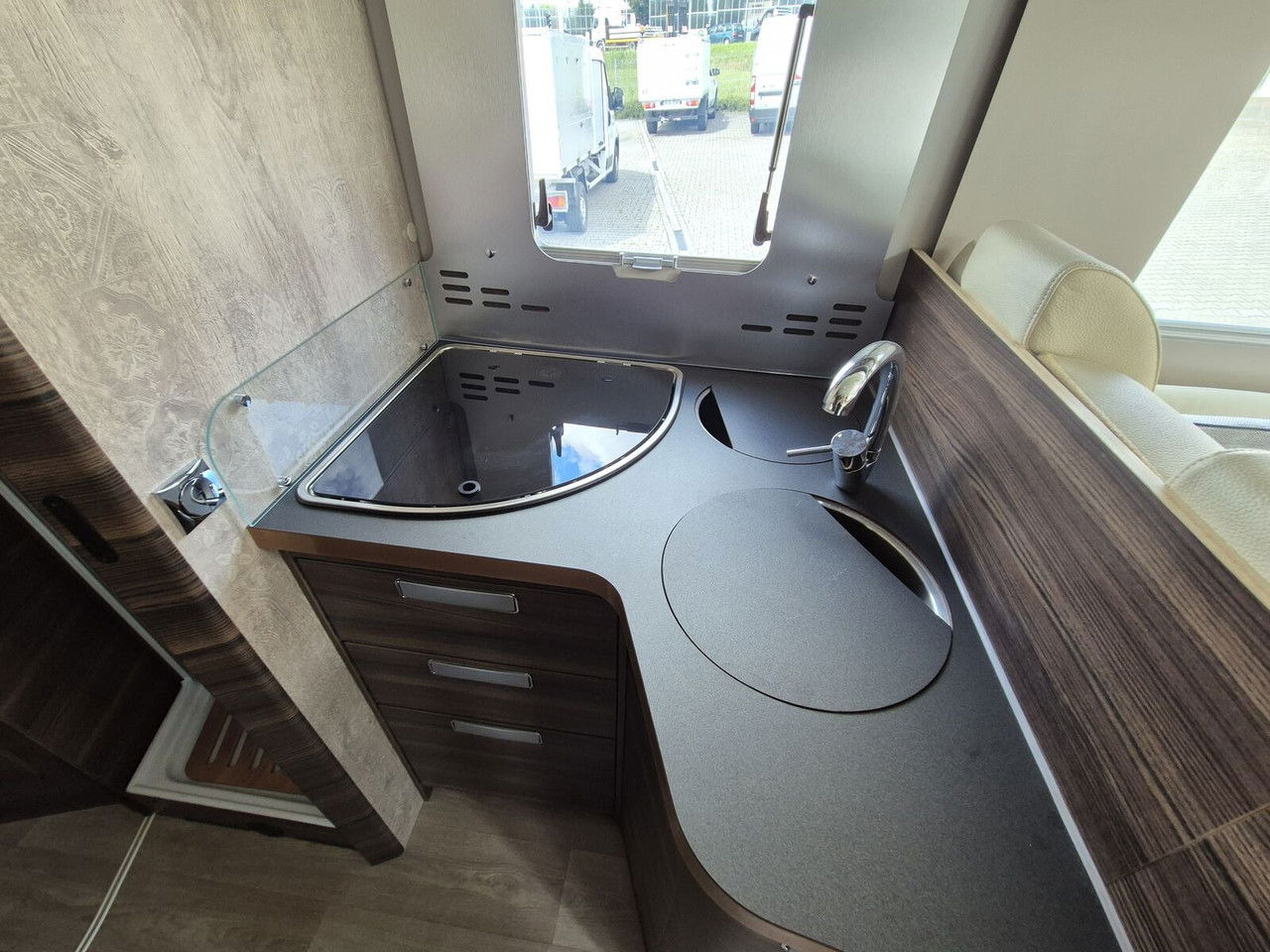 Camping-car intégral neuf Fiat H4109 Laika H4109: photos 30 Camping-car intégral neuf Fiat H4109 Laika H4109: photos 30