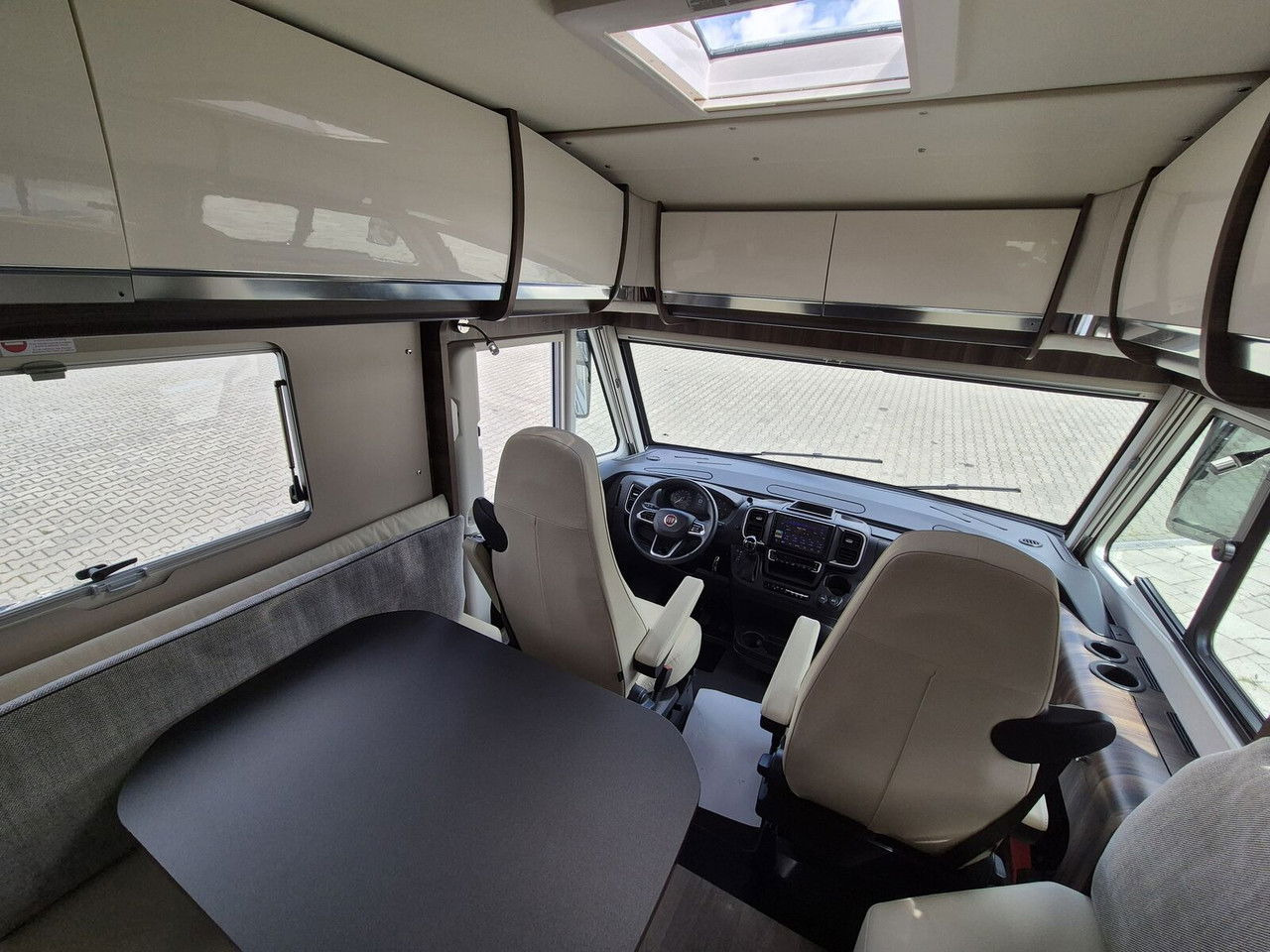 Camping-car intégral neuf Fiat H4109 Laika H4109: photos 28 Camping-car intégral neuf Fiat H4109 Laika H4109: photos 28