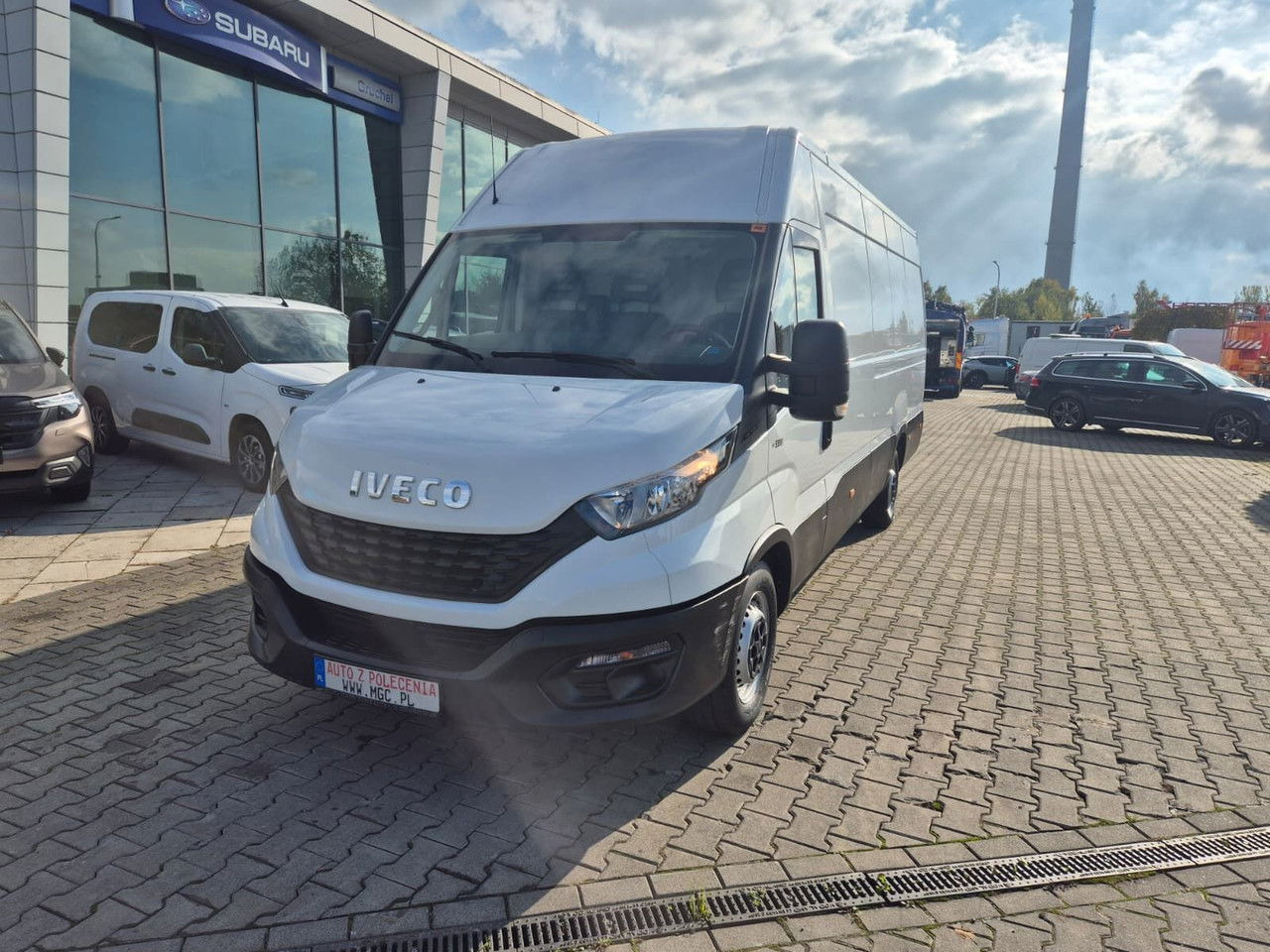 Iveco Daily 35S14 L4H3 - Fourgon utilitaire: photos 2 Iveco Daily 35S14 L4H3 - Fourgon utilitaire: photos 2