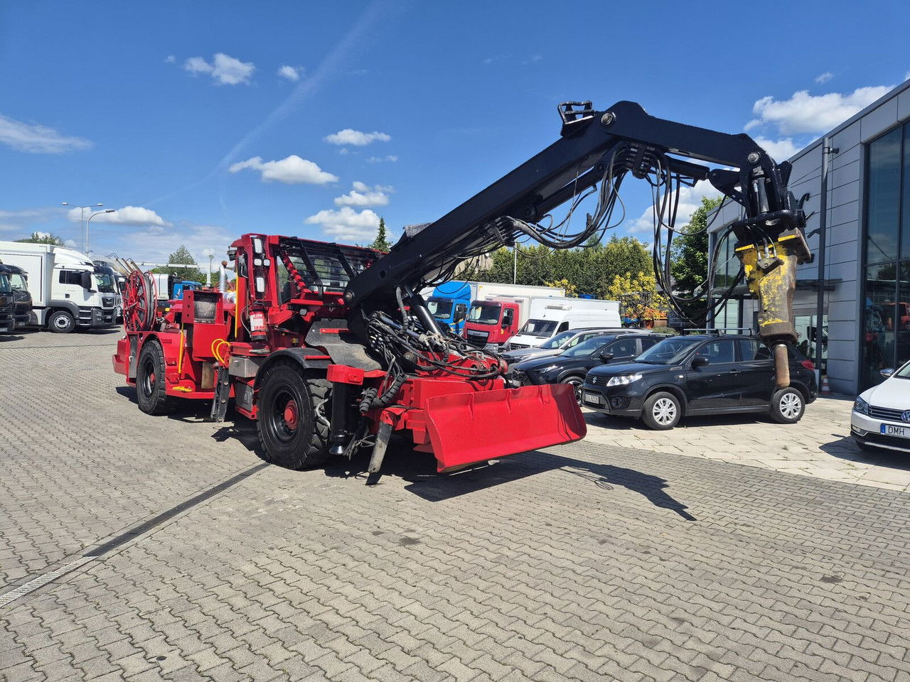 JAMA Diversen SBU8000 / Scaler / Epiroc Hammer Jama SBU8000 / Scaler / Epiroc Hammer - Machine d'exploitation minière: photos 1 JAMA Diversen SBU8000 / Scaler / Epiroc Hammer Jama SBU8000 / Scaler / Epiroc Hammer - Machine d'exploitation minière: photos 1