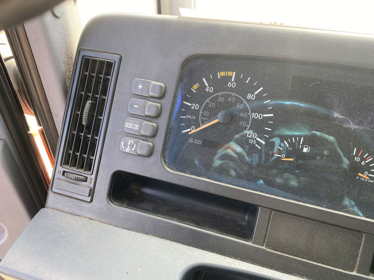 Châssis cabine MERCEDES-BENZ Eqonic 2628 - 1 Owner - Euro6 - LOW KM: photos 23