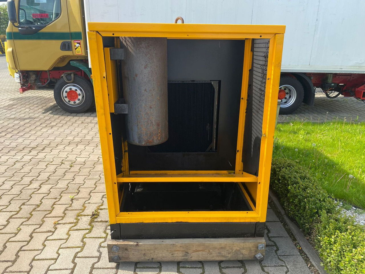 Groupe électrogène SDMO NS 60 W M, Silent generator 60kVA, 48KW NS 60 W M, Silent generator 60kVA,: photos 8
