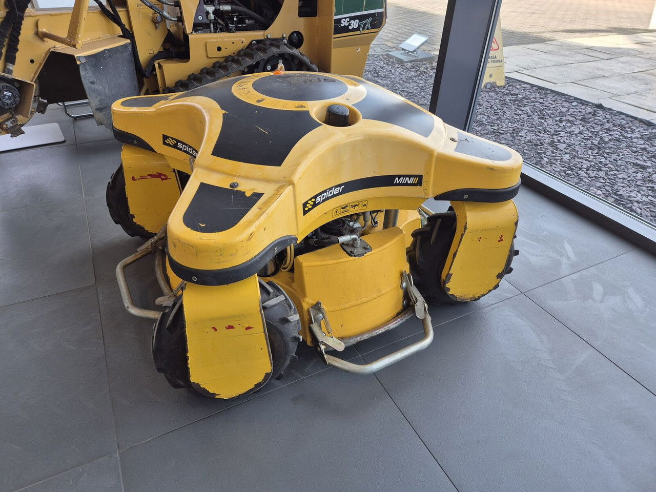 Spider MINI Mini Spider II - Motofaucheuse: photos 1 Spider MINI Mini Spider II - Motofaucheuse: photos 1