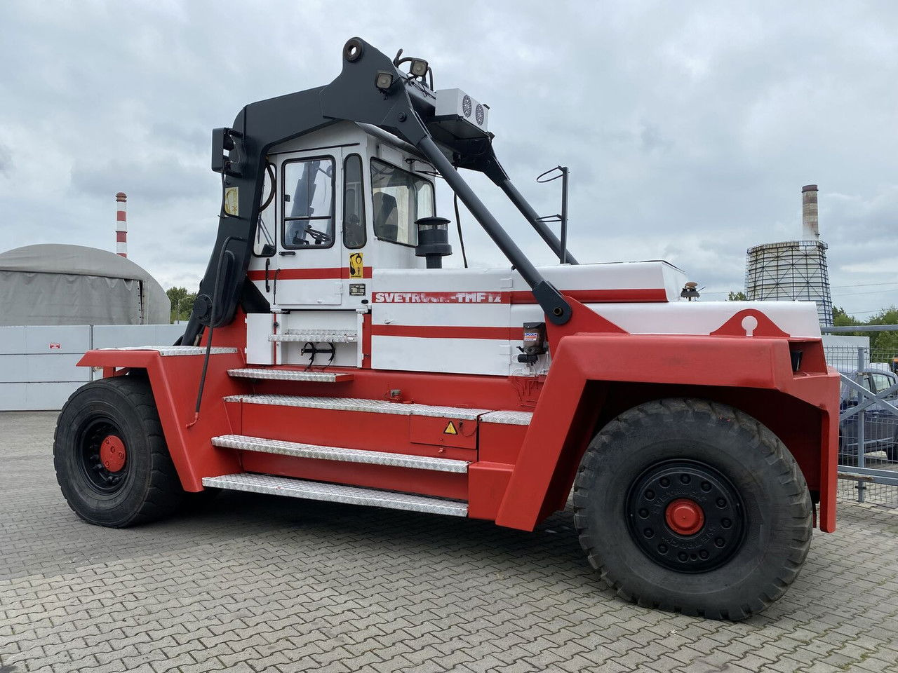 Svetruck TMF 12/9 HB / 1 Owner / Elme Spreader / Wood LOG A RM - Reach stacker: photos 2 Svetruck TMF 12/9 HB / 1 Owner / Elme Spreader / Wood LOG A RM - Reach stacker: photos 2