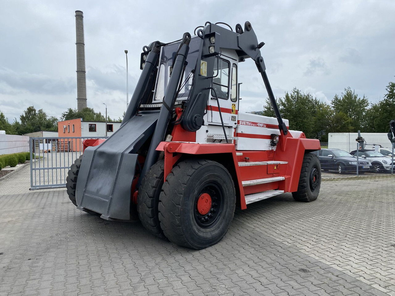 Svetruck TMF 12/9 HB / 1 Owner / Reach Stacker / Elme Sprea DER - Chariot élévateur: photos 4 Svetruck TMF 12/9 HB / 1 Owner / Reach Stacker / Elme Sprea DER - Chariot élévateur: photos 4